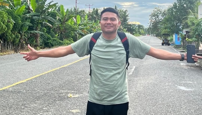 Agus Hilimi saat masih di Gorontalo. [foto:ist/fbagus]