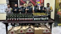 Ratusan miras yang berhasil disita Polsek Kota Utara dari salah satu rumah warga di Kota Gorontalo./ist
