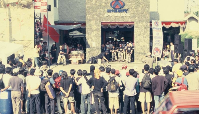 EIGER melahirkan penyelenggaraan event panjat dinding skala nasional bernama EISCC pada 2001 silam. [foto:ist/dok.eiger]