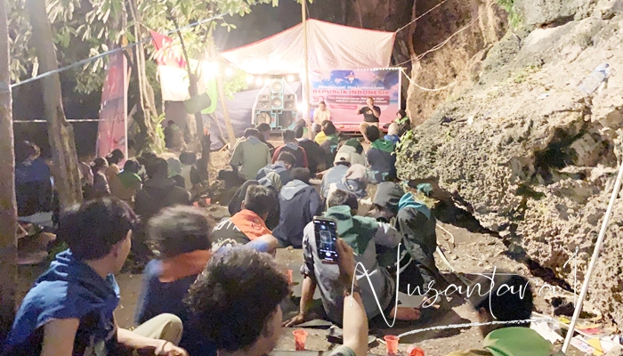 Diskusi bersama Mapala Belantara FIP UNG di Objek Wisata Oluhuta Paradise, Bone Bolango, Sabtu 16 Agustus 2025. [foto:fikar:nusantara1]
