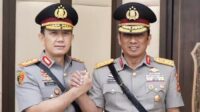 Irjen Pol. Drs. Widodo bersama Irjen Pol. Drs. Raden Eko Wahyu Prasetyo. /ist