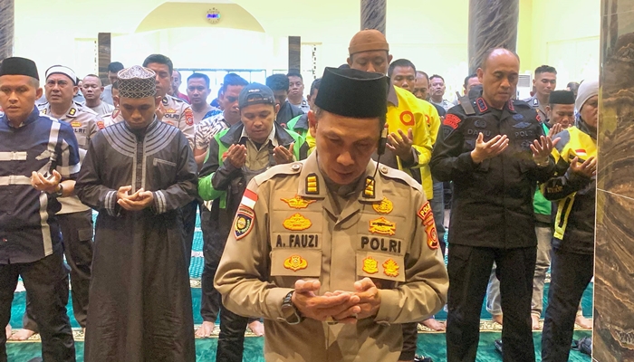 Slata Gaib yang digelar di Mapolda Gorontalo sebagai bentuk solidaritas terhadap pengemudi Ojol yang meninggal dunia. [foto:ist/humas polda]