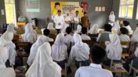 RH 1 Anggota DPR RI, Rusli Habibie saat sosialisasikan Empat Pilar Kebangsaan di SMA Negeri Mananggu. /ist