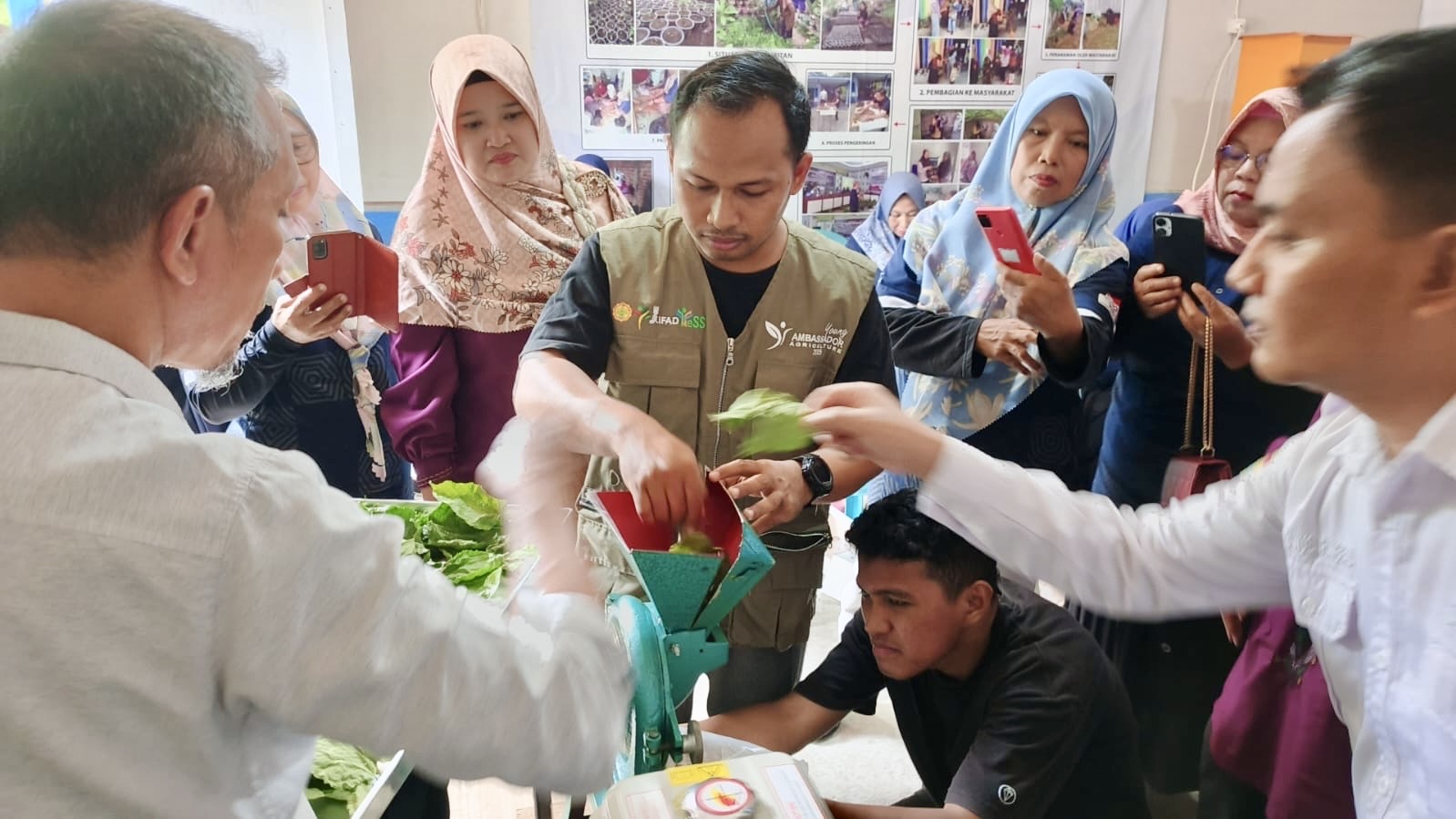 PendampinganTim Pengabdian Kepada Masyarakat (PKM) dari Universitas Ichsan (UNISAN) Gorontalo di Desa Tabongo Timur, Kecamatan Tabongo, Gorontalo. [foto: istimewa/humas]