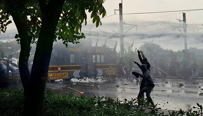 Polisi menetapkan 38 tersangka pelaku demo rusuh di Jakarta. [foto:ist/rmol]