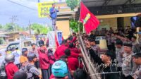 IMM Gorontalo gelar aksi di depan Polda Gorontalo. [foto:juna/nusantara1]