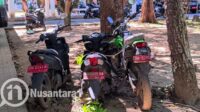 Sejumlah unit motor dinas rusak masih terparkir di halaman belakang kantor bupati kabgor. [foto:juna/nusantara1]