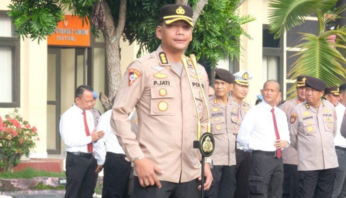 Karo Ops Polda Gorontalo, Kombes Pol. Pramono Jati, saat memimpin apel, Senin 22 September 2025. [foto:ist/humas polda]