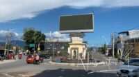 Videotron di Simpang Lima Telaga, Gorontalo yang rusak [foto:fikar/nusantara1]