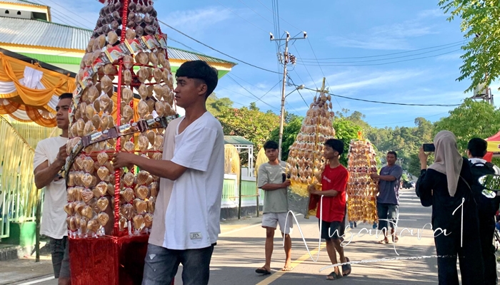 Kue Kolombengi (kue khas Gorontalo) yang dihadirkan dalam Festival Walima 2025 di Desa Bongo, Kecamatan Batudaa Pantai, Kabupaten Gorontalo, Ahad 7 September 2025. [foto: fikar/nusantara1]
