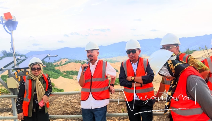 Ketua DPRD Provinsi Gorontalo, Thomas Mopili saat menyorot soal tenaga kerja di PT Pani Gold Project. [foto:juna/nusantara1]