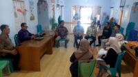 Wakil Ketua DPRD Provinsi Gorontalo, Ridwan Monoarfa saat melakukan kunjungan ke Desa Tilihuwa, Kabupaten Gorontalo demi mendukung pengembangan sebagai desa unggulan penghasil Kacang Gorontalo. [foto:ist/setwan]