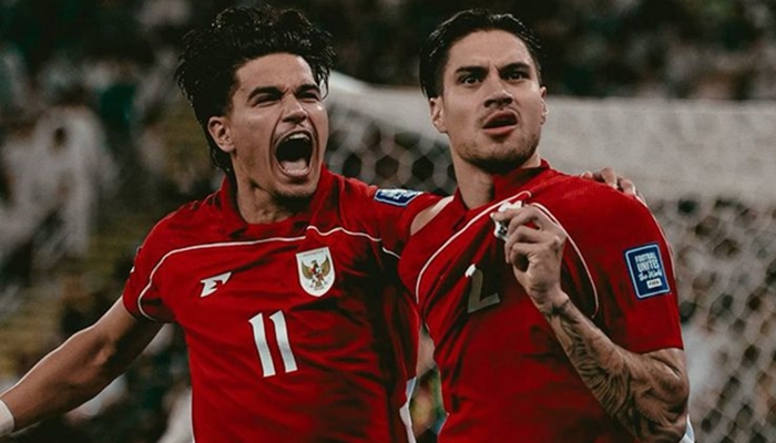 Dua penggawa Timnas Indonesia saat merayakan gol usai menjebol gawang kiper Arab Saudi. [foto:ist]
