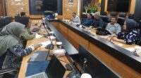 Komisi II DPRD Provinsi Gorontalo saat pertemuan bersama Kementerian Lingkungan Hidup dan Kehutanan (KLHK), Jumat, 14 November 2025. [foto: ist/setwan]