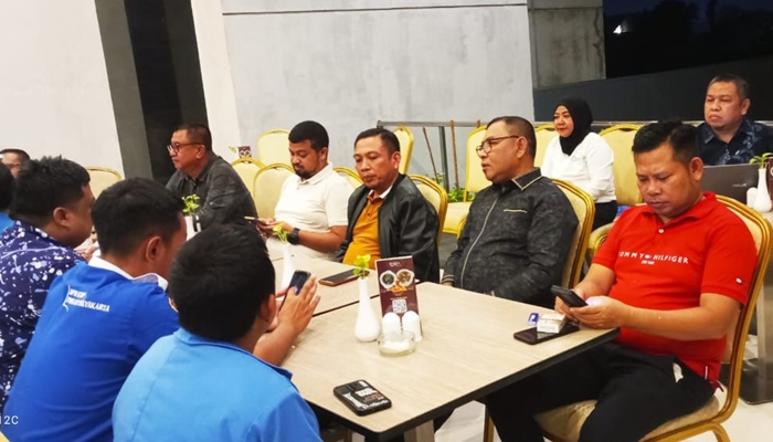 Pansus Ranperda Kepemudaan DPRD Provinsi Gorontalo saat melakukan pertemuan dengan KNPI DIY, Sabtu 22 November 2025. [foto:ist/humas]