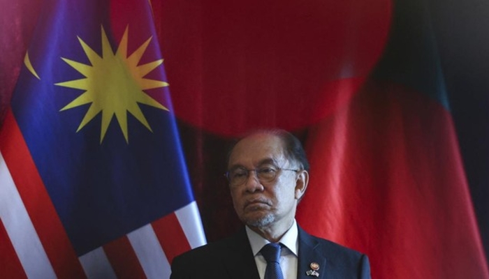 PM Malaysia Anwar Ibrahim memberi pernyataan tegas tentang pemalsuan dokumen tujuh naturalisasi oleh FAM. [foto:ist/AFP]