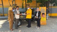 Penyerahan Viar oleh Anggota DPR RI, Rusli Habibie kepada Pemda Gorontalo Utara. [foto:ist/humas]