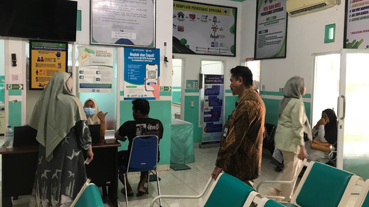 Ombudsman saat mengunjungi Puskesmas Sipatana, Kamis, 20 November 2025. [foto: istimewa]