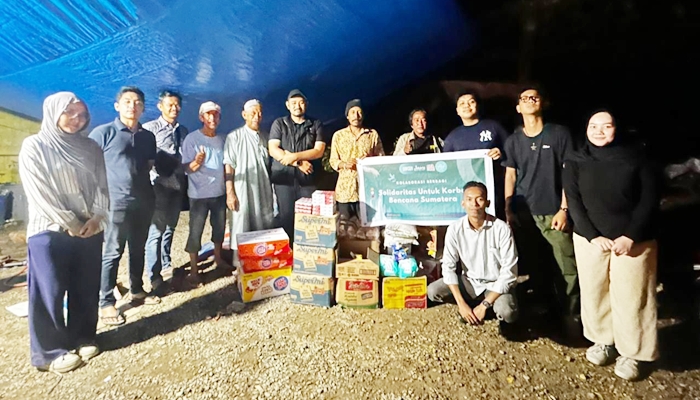 SKPI, Jakarta Connection, dan Titik Kumpul Literasi saat menyalurkan bantuan tahap dua di Aceh Tamiang Salurkan Bantuan Tahap Kedua [foto:dok/SKPI]