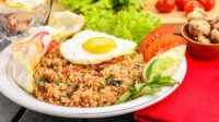 Ilustrasi. Jika ingin nasi goreng gurih, harus menambahkan bahan ini. [foto:dok/dapurkobe]