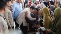 Presiden Prabowo Subianto saat meninjau langsung pengungsian di Bener Meriah, Aceh, Jumat 12 Desember 2025. [foto:dok/Biro Pers Istana]