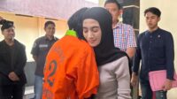 Pelaku dan korban saat berdamai dalam konferensi pers di Polresta Gorontalo Kota, Selasa, 6 Januari 2026. [foto:fikar/nusantara1]
