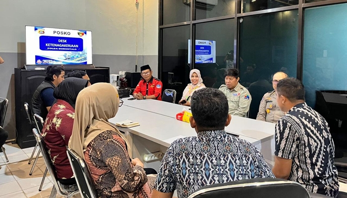 Audiensi Perwakilan Serikat Buruh yang diterima langsung oleh Dirreskrimsus Polda Gorontalo, Kombes Pol. Dr. Maruly Pardede [foto:dok/humas]