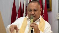 Anggota DPR RI dari Fraksi Partai Golkar, Rusli Habibie saat sosialisasikan Empat Pilar Kebangsaan di depan siswa SMA [foto:dok/timrh]