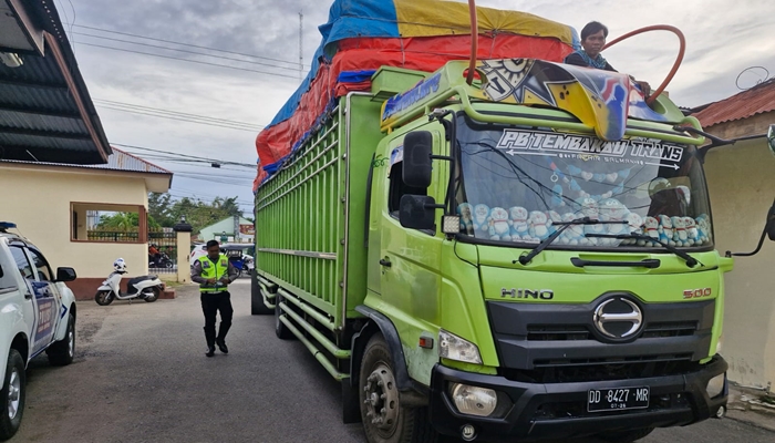 Truk yang ditahan oleh Polres Gorontalo [foto:dok/humas]
