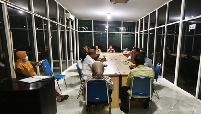 Rapat internal Pansus DPRD pembahasan SOTK. [foto:humas]