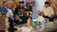 Pertemuan antara Gubernur Gorontalo, Gusnar Ismail, Ketua DPRD Thomas Mopili dan Anggota DPR RI, Rusli Habibie pada momen Open House, Ahad 22 Maret 2026 [foto:dok/humas dprd]