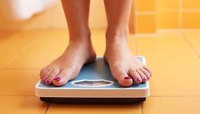 Ilustrasi. Ada sejumlah sinyal yang bisa menjadi tanda penuaan dan penurunan kesehatan yang mungkin tak banyak orang sadari [foto:dok/halodoc]