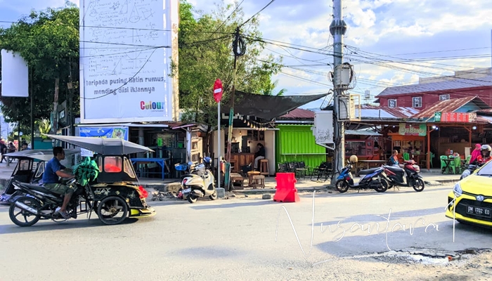 Salah seorang pebentor yang melawan arah di Jalan Jenderal Sudirman, kota Gorontalo. [foto:juna/nusantara1]