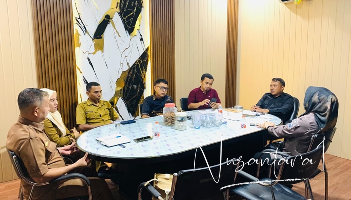 Rapat koordinasi Komisi II DPRD bersama Dinas DPMPTSP Kabupaten Gorontalo. [foto:juna/nusantara1]