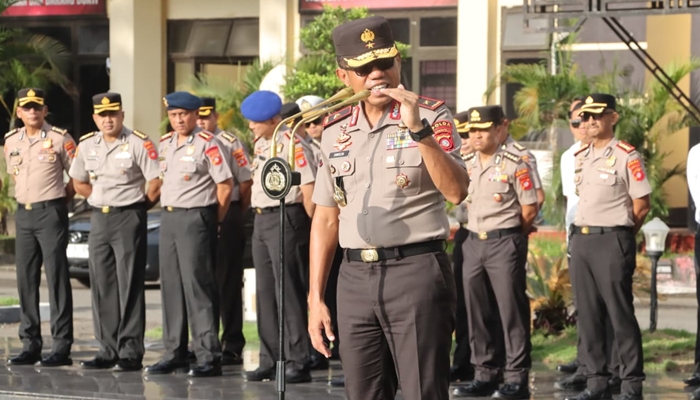 Wakapolda Gorontalo, Brigjen Pol Simson Zet Ringu saat memimpin apel Senin 11 Mei 2026 [foto:dok/humas]