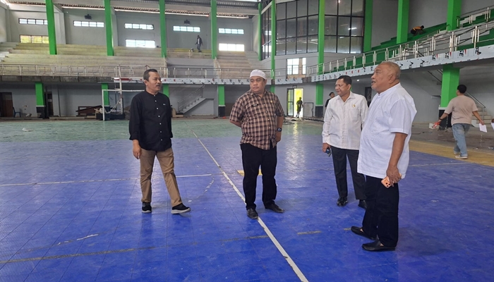 Wakil Bupati Gorontalo, Tonny S. Junus saat meninjau lokasi Penas [foto:dok/kominfo]
