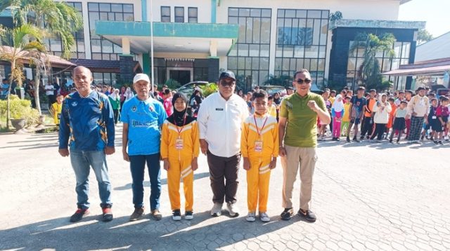 O2SN jenjang SD dan SMP tingkat Kabupaten Gorontalo resmi dibuka oleh Sekretaris Daerah, Sugondo Makmur. [foto:humas]