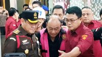 Mantan Kepala Badan Gizi Nasional (BGN) Dadan Hindayana saat ditahan Kejagung [foto:dok]
