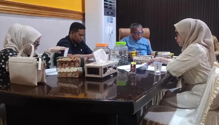 Rapat Bamus DPRD Gorontalo Utara bahas penyesuaian jadwal agenda strategis 2026. [foto:dok/ist]
