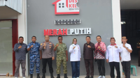 Wakil Ketua Komisi I DPRD Gorontalo Utara, Hendra Nurdin saat menghadiri peluncuran serentak Koperasi Merah Putih. [foto:dok]