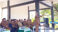 Bupati Bone Bolango, Ismet Mile saat memimpin apel kerja Senin 6 Juli 2026. [foto:dok/diskominfo]
