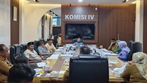 RDP Komisi IV bersama Disnaker, ESDM dan Transmigrasi. [foto:nusantara1]