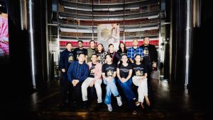 Para pemain dan tim produksi film Seni Merayu Tuhan. [foto:dok/wahana kreator]