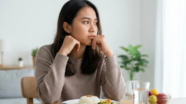 Ilustrasi. Hati-hati, tanda ginjal bermasalah salah satunya nafsu makan berkurang. [foto:dok/halodoc]