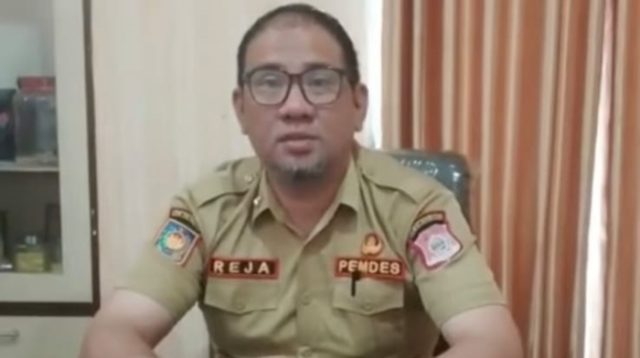 Kepala Dinas Pemberdayaan Masyarakat dan Desa Bone Bolango, Mohamad Rizki Pateda. [foto:dok/kominfo]