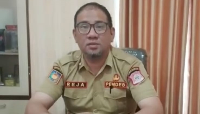 Kepala Dinas Pemberdayaan Masyarakat dan Desa Bone Bolango, Mohamad Rizki Pateda. [foto:dok/kominfo]