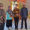 Anggota Komisi I DPRD Provinsi Gorontalo, Yeyen S. Sidiki dan Ekwan Ahmad saat mengunjungi Desa Tamboo, Jumat 31 Juli 2026. [foto:dok/humas]