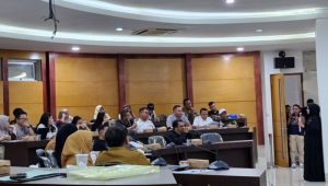 Foto : Vendor dan penyedia jasa sewa kendaraan, saat RDP bersama Komisi I, Senin 3 AGustus 2026. [foto:dok]