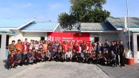 Foto bersama seluruh pegawai dan tenaga alih daya PLN Nusantara Power Unit Pembangkitan Gorontalo usai pelaksanaan upacara HUT ke-81 Kemerdekaan Republik Indonesia. [foto:dok/pln]
