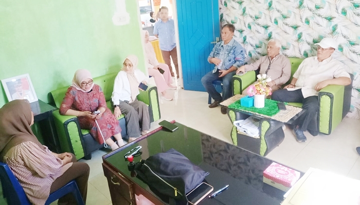 Komisi I DPRD Provinsi Gorontalo melakukan kunjungan ke Desa Batu Hijau, Bonepantai. [foto:dok/humas]